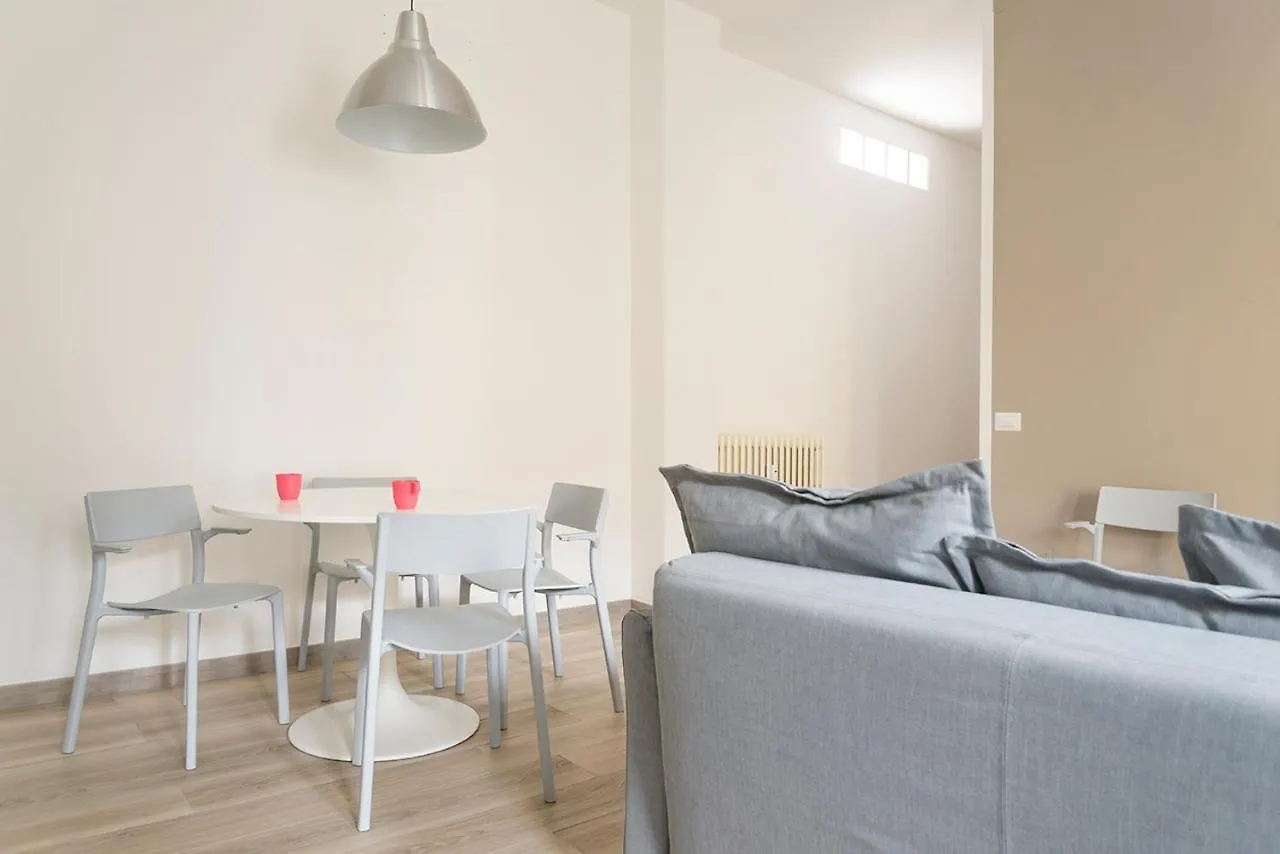 Hacca Collection - Porta Romana Apartment Milan